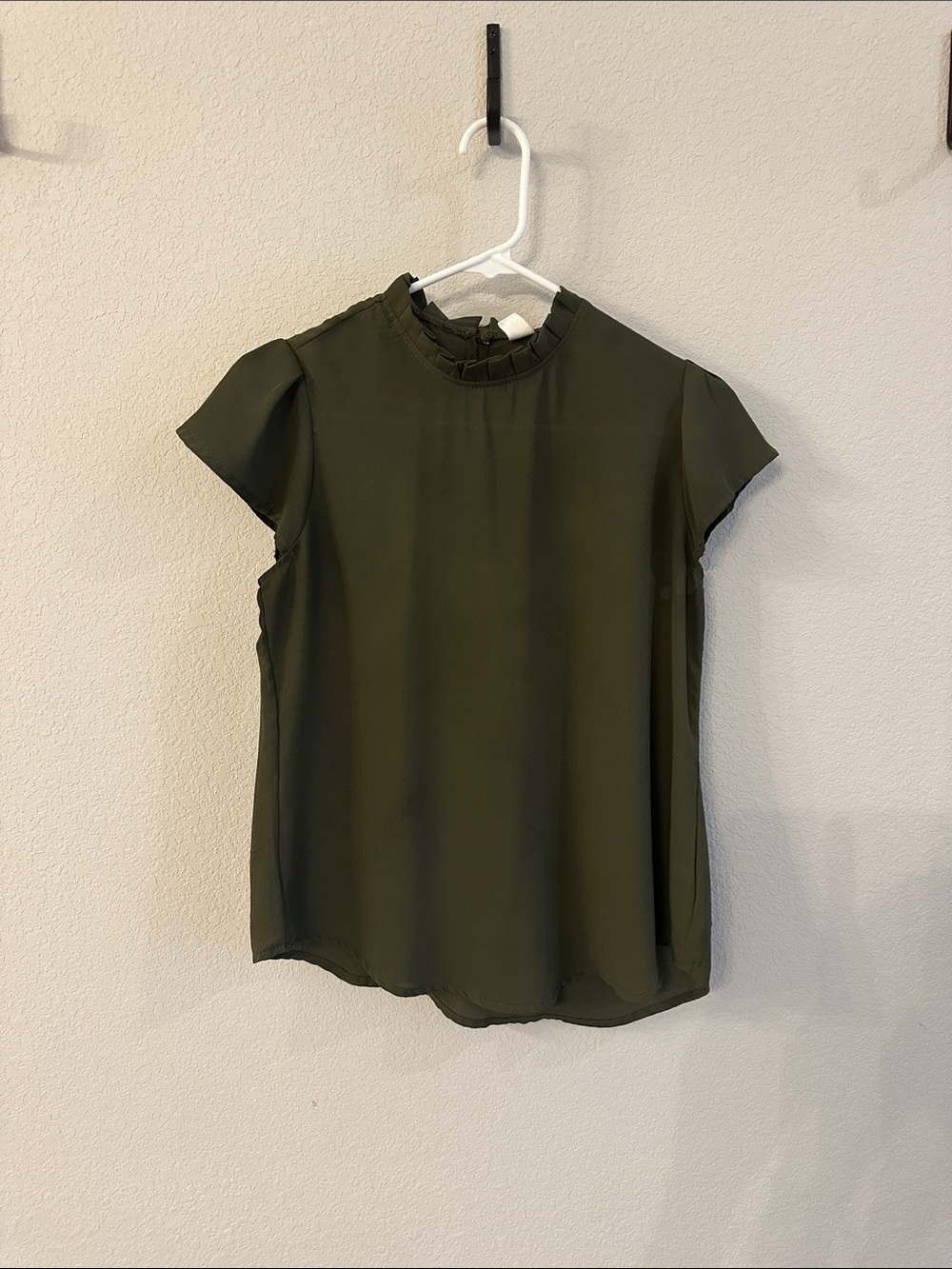 Women’s Olive Green Ruffle Neck Cap Sleeve Top